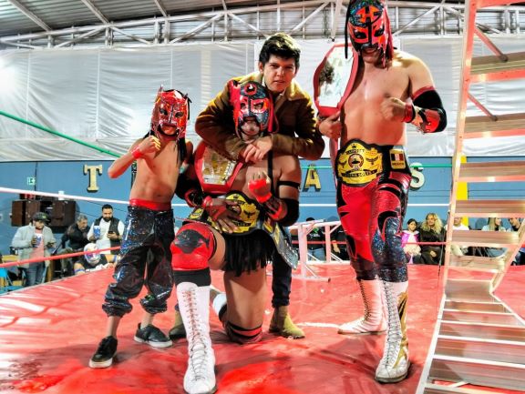LUCHAS 2